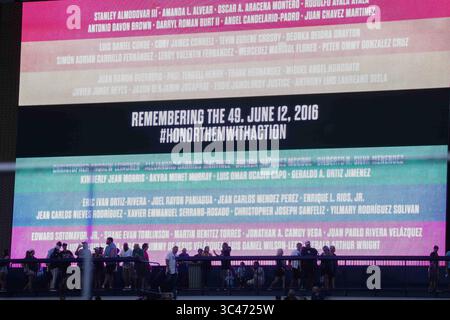 12 giugno 2021, Florida, USA: Un momento di silenzio per le vittime del Pulse Shooting nel 5° anniversario dell'evento alla partita dei Tampa Bay Rays contro i Baltimore Orioles al Tropicana Field di St. Petersburg sabato 12 giugno 2021. (Immagine di credito: © Arielle Bader/Tampa Bay Times via cavo ZUMA) Foto Stock