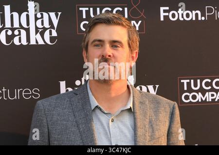 16 giugno 2021, Beverly Hills, CA, Stati Uniti: LOS ANGELES - 24 marzo: Garrett Patten al Birthday Cake LA Premiere al fine Arts Theater il 24 marzo 2021 a Beverly Hills, CA (Credit Image: © Kathy Hutchins via ZUMA Wire) Foto Stock