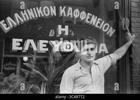 4 agosto 2010 - Aliquippa, Pennsylvania, Stati Uniti - proprietario di una caffetteria greca, Aliquippa, Pennsylvania, Stati Uniti, Arthur Rothstein per Farm Security Administration, luglio 1938 (immagine di credito: © circa Images/Glasshouse via ZUMA Wire) Foto Stock