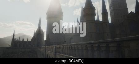 DATA DI USCITA: 16 novembre 2018 TITOLO: Fantastic Beasts: The Crimes of Grindelwald STUDIO: Heyday Films REGISTA: David Yates TRAMA: Ithe secondo capitolo della serie "Fantastic Beasts" ambientata nel Wizarding World di J.K. Rowling con le avventure del magizoologo Newt Scamander. PROTAGONISTA: Scena. (Immagine di credito: © Heyday Films/Entertainment Pictures/ZUMAPRESS.com) Foto Stock