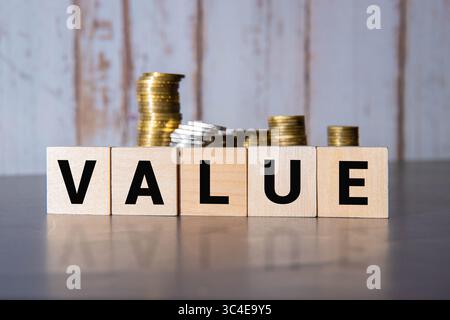 Valori parola scritta in cubo di legno Foto Stock