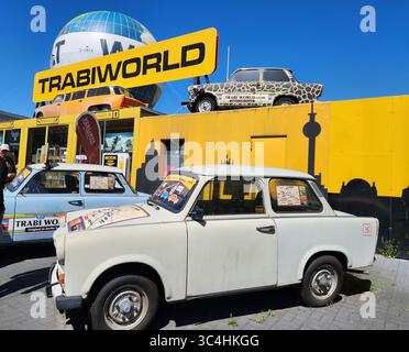 noleggio trabiworld trabant a berlino germania Foto Stock