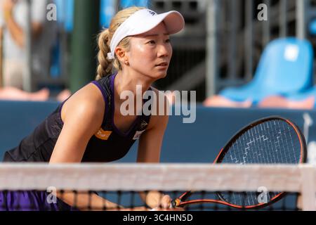 Palermo, Italia. 26 luglio 2025. Palermo Ladies Open 2025: Estelle Cascino e Shuo Feng contro Momoko Kobori e Ayano Shimizu. Momoko Kobori durante l'ultima partita a Palermo. (Credit Image: © Antonio Melita/Pacific Press via ZUMA Press Wire) SOLO PER USO EDITORIALE! Non per USO commerciale! Foto Stock