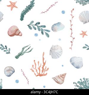 Motivo marino ad acquerello senza cuciture con conchiglie, coralli, stelle marine, alghe marine e bolle su sfondo bianco. Perfetto per tessuti, carte da parati, carta da imballaggio e design a tema oceano Foto Stock