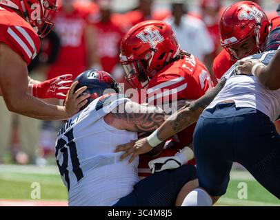 7 settembre 2018 - Houston, Texas, Stati Uniti - il defensive tackle degli Arizona Wildcats Finton Connolly (91) ferma il running back degli Houston Cougars Terence Williams (22) durante la partita al TDECU Stadium di Houston, Texas, gli Houston Cougars vincono gli Arizona Wildcats 45-18. (Immagine di credito: © Maria Lysaker/ZUMA Wire) Foto Stock