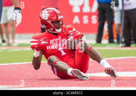 8 settembre 2018: Il quarterback degli Houston Cougars Bryson Smith (1) segna un touchdown durante il secondo quarto di una partita di football NCAA tra gli Arizona Wildcats e gli Houston Cougars al TDECU Stadium di Houston, Texas. Houston ha vinto la partita 45 a 18...Trask Smith/CSM(Credit Image: &Copy; Trask Smith/CSM via ZUMA Wire) Foto Stock