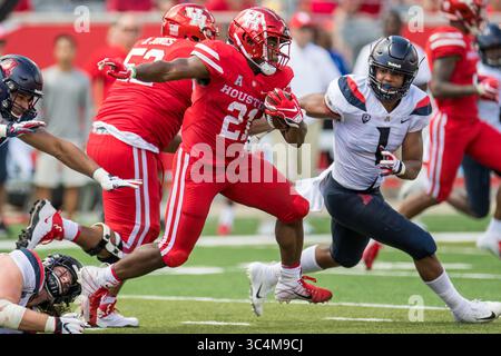 8 settembre 2018: Il running back degli Houston Cougars Patrick Carr (21) porta la palla durante il secondo quarto di una partita di football NCAA tra gli Arizona Wildcats e gli Houston Cougars al TDECU Stadium di Houston, Texas. Houston ha vinto la partita 45 a 18...Trask Smith/CSM(Credit Image: &Copy; Trask Smith/CSM via ZUMA Wire) Foto Stock