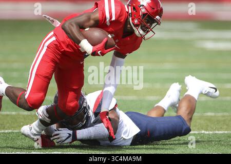 8 settembre 2018 - Houston, USA - il quarterback degli Houston Cougars Bryson Smith (1) wide receiver porta la palla durante una partita di football NCAA tra Houston e Arizona sabato 8 settembre 2018 a Houston, Texas. (Immagine di credito: © Scott Coleman/ZUMA Wire) Foto Stock