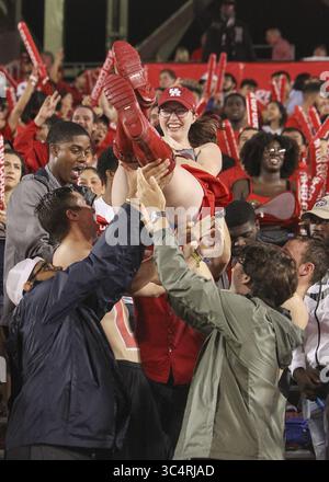 22 settembre 2018 - Houston, USA - gli Houston Cougars contano il punteggio dopo un touchdown durante il primo tempo di una partita di football NCAA tra gli Houston Cougars e i Texas Southern Tigers sabato 22 settembre 2018 a Houston, Texas. (Immagine di credito: © Scott Coleman/ZUMA Wire) Foto Stock