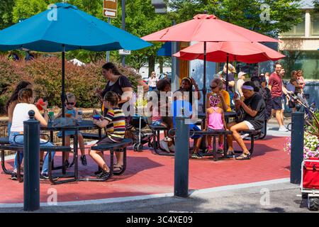 Kingsport 4, USA - 15 luglio 2023: Fun Fest è stata fondata nel 1981 con il tema "unità comunitaria" per i cittadini della zona. Foto Stock