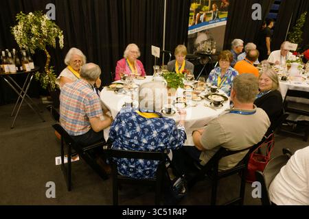 Pranzo al Macalester College Golden Scot in onore dei laureati di 50 anni o più. St Paul, Minnesota, Minnesota, Stati Uniti Foto Stock