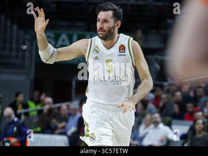 9 gennaio 2020, Madrid, MADRID, SPAGNA: MADRID, SPAGNA - 9 GENNAIO: Rodolfo Fernandez Farres ''Rudy'', giocatore del Real Madrid durante la partita di basket Euroligue, giocata tra il Real Madrid e Zalgiris al Wizink Center il 9 gennaio 2020 a Madrid, Spagna. (Immagine di credito: © AFP7 via cavo ZUMA) Foto Stock