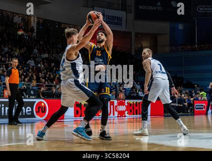 10 gennaio 2020, Mosca, Russia: Anthony Gill, #13 di Khimki Mosca in azione durante la partita del 18° turno dell'Eurolega turca della stagione 2019-2020 tra Khimki Mosca e Zenit San Pietroburgo alla Mytishchi Arena di Mosca..punteggio finale; Zenit San Pietroburgo 83:81 Khimki Mosca. (Immagine di credito: © Nicholas Muller/SOPA Images via ZUMA Wire) Foto Stock