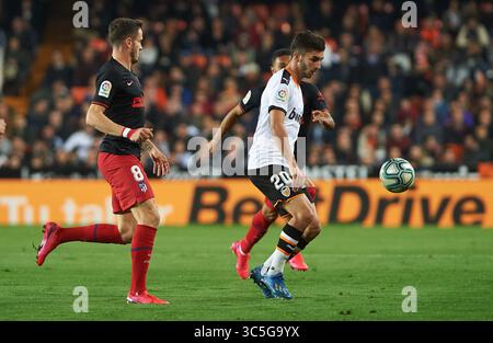14 febbraio 2020, Valencia, Valencia, Spagna: Ferran Torres di Valencia durante la partita di la Liga Santander tra Valencia e Atletico de Madrid all'Estadio de Mestalla il 14 febbraio 2020 a Valencia, Spagna (immagine di credito: © AFP7 via ZUMA Wire) Foto Stock