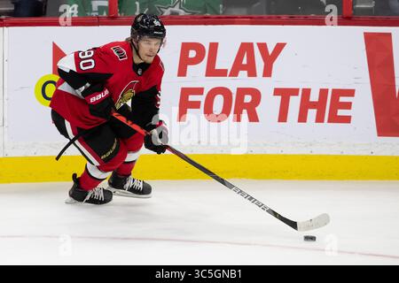 16 febbraio 2020: Gli Ottawa Senators Vladislav Namestnikov (90) pattina con il puck durante la partita NHL tra i Dallas Stars e gli Ottawa Senators al Canadian Tire Centre di Ottawa, Canada. Daniel Lea/CSM(immagine di credito: &Copy; Daniel Lea/CSM tramite cavo ZUMA) Foto Stock