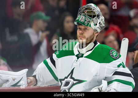16 febbraio 2020: Il portiere dei Dallas Stars Anton Khudobin (35) durante la partita della NHL tra i Dallas Stars e gli Ottawa Senators al Canadian Tire Centre di Ottawa, Canada. Daniel Lea/CSM(immagine di credito: &Copy; Daniel Lea/CSM tramite cavo ZUMA) Foto Stock