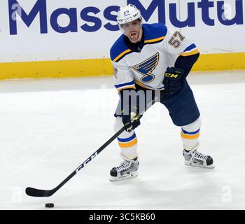 23 febbraio 2020: L'attaccante dei St. Louis Blues David Perron pattina il disco di ghiaccio durante la partita NHL tra i St. Louis Blues e i Minnesota Wild all'Xcel Energy Center di St. Paul, Minnesota. Ricky Bassman/CSM(immagine di credito: &Copy; Ricky Bassman/CSM tramite cavo ZUMA) Foto Stock