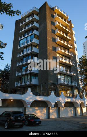 L'edificio di appartamenti Chilco presso Lost Lagoon nel West End di Vancouver, BC. Foto Stock