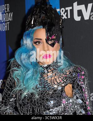 8 aprile 2020: FILE: LADY GAGA e l'organizzazione di difesa Global Citizen hanno raccolto 35 milioni di dollari per combattere il coronavirus e lanceranno uno speciale televisivo con Paul McCartney, Stevie Wonder e Billie Eilish per combattere il virus in crescita. Gaga ha detto lunedì che il denaro è stato raccolto in sette giorni e andrà a beneficio dell'Organizzazione Mondiale della Sanità. NELLA FOTO: 1° febbraio 2020, Miami, Florida, Stati Uniti: Lady Gaga partecipa a AT&T TV Super Saturday Night al Meridian at Island Gardens di Miami, Florida. (Crediti: Christopher Victorio/Imagespace via ZUMA Wire) Foto Stock