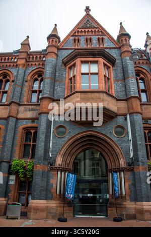 Ingresso al Reading Museum, che espone la replica dell'arazzo Bayeux di Britian Foto Stock