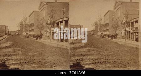 25 febbraio 2020, Atlanta, Georgia, Stati Uniti: Scena di strada prima del bombardamento dell'esercito del generale dell'Unione William Sherman durante la quale tutti gli edifici tranne Masonic Hall sono stati distrutti, Atlanta, Georgia, stereo Card, foto di George N. Barnard, novembre 1864 (Credit Image: © JT Vintage/Glasshouse via ZUMA Wire) Foto Stock