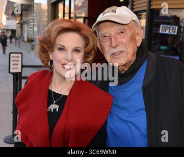 24 marzo 2018, Beverly Hills, California, USA: Kat Kramer e Bill Macy partecipano alla proiezione del 41° anniversario del Late Show all'Ahrya Laemmle fine Art Theater il 24 maggio 2018 a Beverly Hills. (Immagine di credito: © Billy Bennight/ZUMA Wire) Foto Stock