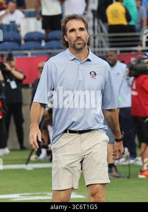 Canton, Stati Uniti. 31 luglio 2025. 2025 Pro Football Hall of Fame Inductee Jared Allen viene presentato al Pro Football Hall of Fame Game di Canton, Ohio, giovedì 31 luglio 2025. Foto di Aaron Josefczyk/UPI credito: UPI/Alamy Live News Foto Stock
