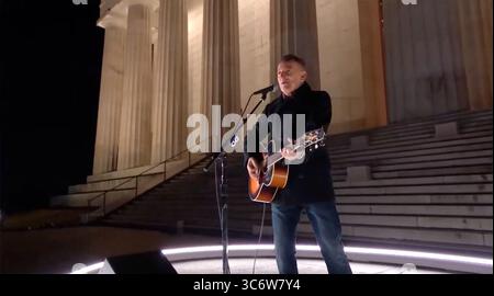 20 gennaio 2021, Washington, District of Columbia, USA: Bruce Springsteen si esibisce durante â€œCelebrating America,â€ un programma in prima serata per dare il benvenuto a una nuova era della leadership in occasione dell'inaugurazione di Joe Biden come Presidente degli Stati Uniti e Kamala Harris come Vice Presidente degli Stati Uniti il 20 gennaio 2021 (immagine di credito: © Biden Inaugurural Committee via CN/CNP via ZUMA Wire) Foto Stock
