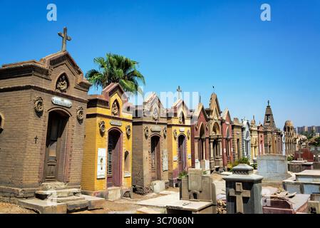 Bellissimo cimitero cristiano copto al Cairo, in Egitto Foto Stock