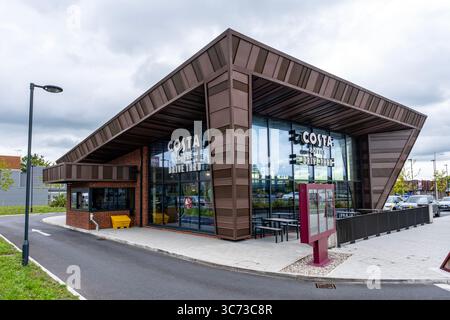 Costa Drive Thru caffetteria a Winsford, Cheshire, Regno Unito Foto Stock
