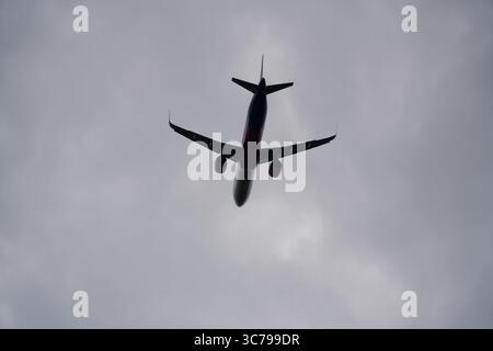 Wizz Air Airbus A321 - Aeroporto Internazionale di Birmingham Foto Stock