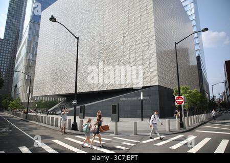 New York, Stati Uniti. 11 giugno 2025. Il Perelman Performing Arts Center si trova nel Financial District, nel centro di Manhattan. (Credit Image: © Apolline Guillerot-Malick/SOPA Images via ZUMA Press Wire) SOLO PER USO EDITORIALE! Non per USO commerciale! Foto Stock