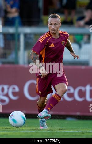 Roma, Italia. 31 luglio 2025. Angelino dell'AS Roma durante l'amichevole di pre-stagione tra AS Roma e Cannes allo Stadio "tre Fontane" il 31 luglio 2025 a Roma, Italia. Crediti: Giuseppe Maffia/Alamy Live News Foto Stock