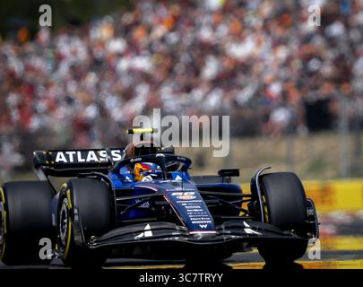 BOEDAPEST - Carlos Sainz (Williams) all'Hungaroring durante le 3° prove libere davanti al Gran Premio d'Ungheria. LEVIGATRICE ANP KING Foto Stock