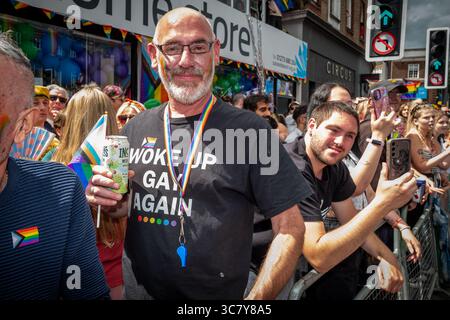 Brighton, 2 agosto 2025: L'annuale parata del Pride a Brighton questo pomeriggio Foto Stock