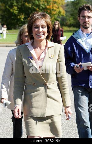 Smithtown, Stati Uniti d'America. 5 ottobre 2006. NEW YORK - 12 NOVEMBRE: L'attrice marcia Gay Harden partecipa al debutto nordamericano di Carnival Cruise Lines' Dream al Pier 88 il 12 novembre 2009 a New York. Persone: Jeanine Pirro credito: Storms Media Group/Alamy Live News Foto Stock