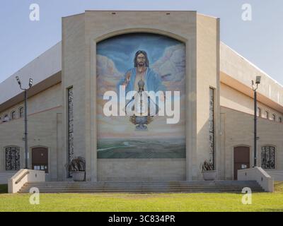Fotografia della Basilica di nostra Signora di San Juan del Valle, un importante sito di pellegrinaggio cattolico e punto di riferimento situato a San Juan, Texas. Foto Stock