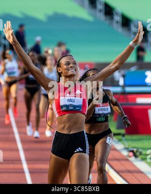 1 agosto 2025 Eugene, O atleta statunitense di Heptathlon Anna Hall che corre nei 800 metri durante il secondo giorno del Campionato USATF Outdoor Track and Field Championship a Hayward Field Eugene O Thurman James/CSM Foto Stock