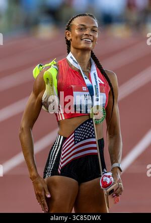1 agosto 2025 Eugene, O l'atleta statunitense di Heptathlon Anna Hall reagisce dopo aver vinto l'eptathlon durante l'USATF Outdoor Track and Field Championship Day 2 a Hayward Field Eugene O Thurman James/CSM Foto Stock
