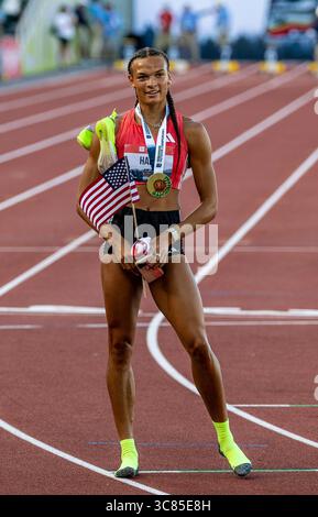1 agosto 2025 Eugene, O l'atleta statunitense di Heptathlon Anna Hall reagisce dopo aver vinto l'eptathlon durante l'USATF Outdoor Track and Field Championship Day 2 a Hayward Field Eugene O Thurman James/CSM Foto Stock