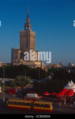 Polonia. Varsavia. Palazzo della Cultura e della Scienza. Foto Stock