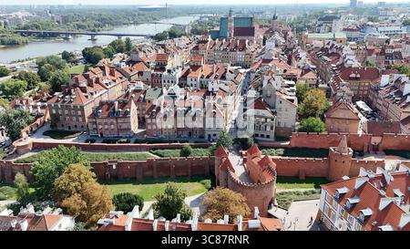 Vista aerea della città vecchia di Varsavia e del Barbican, Polonia Foto Stock