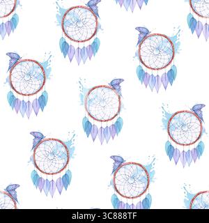 Sfondo senza cuciture con catcher indiani da sogno con piume colorate e farfalle acquerello dipinto a mano su tacchino bianco dipinto a mano Foto Stock