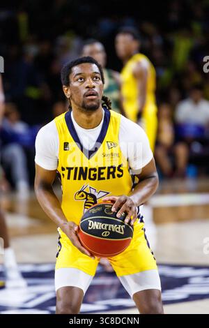 Edmonton, Canada. 3 agosto 2025. (5) Sean East II degli Edmonton Stingers visto nell'azione CEBL della stagione regolare presso l'Edmonton Expo Centre. Credito: SOPA Images Limited/Alamy Live News Foto Stock