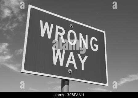 Cartello stradale sul lato di un'autostrada interstate, USA. Foto Stock