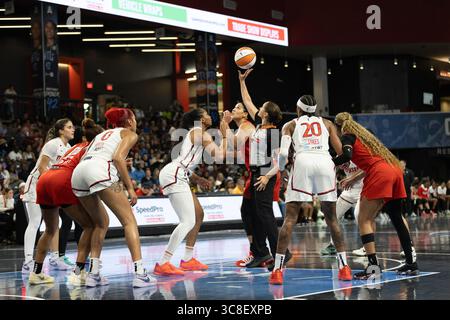 College Park, Stati Uniti. 3 agosto 2025. I Washington Mystics affrontano l'Atlanta Dream alla Gateway Center Arena di College Park, Georgia, il 3 agosto 2025. (Foto di Lawrence Cooper/Sipa USA) credito: SIPA USA/Alamy Live News Foto Stock
