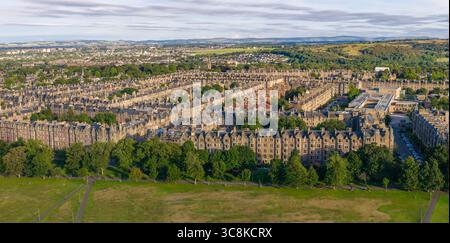 Veduta aerea delle case di Marchmont e dei prati di Edimburgo Foto Stock