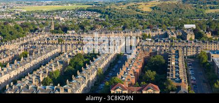 Veduta aerea delle case di Marchmont e dei prati di Edimburgo Foto Stock
