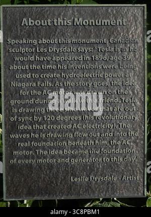 Monumento di Nikola Tesla all'interno del Queen Victoria Park Cascate del Niagara Canada Foto Stock