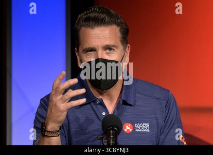 19 febbraio 2021, Pasadena, California, Stati Uniti: Il capo ingegnere della perseveranza Adam Steltzner fa delle osservazioni durante un briefing sulla superficie iniziale del rover della perseveranza della NASA, venerdì 19 febbraio 2021, presso il Jet Propulsion Laboratory della NASA a Pasadena, California. Il rover Marte perseveranza atterrò su Marte giovedì 18 febbraio 2021. Un obiettivo chiave per la missione di Perseveranceâ su Marte è l'astrobiologia, compresa la ricerca dei segni dell'antica vita microbica. Il rover caratterizzerà la geologia del planetâ e il clima del passato, spianerà la strada all'esplorazione umana del pianeta Rosso e sarà la prima missione a farlo Foto Stock